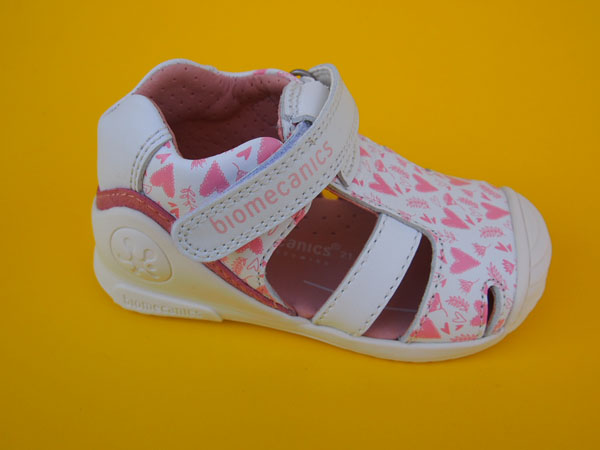 Detské kožené sandálky Biomecanics 242104-B blanco