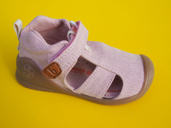 Detské plátenkové sandálky Biomecanics 242188-D rosa