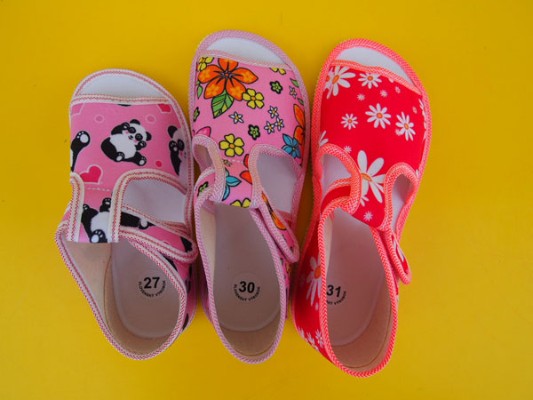 Detské papučky Manik - dievčenské 1S