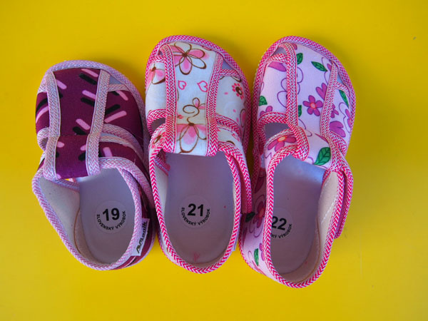 Detské papučky Manik - dievčenské 2S